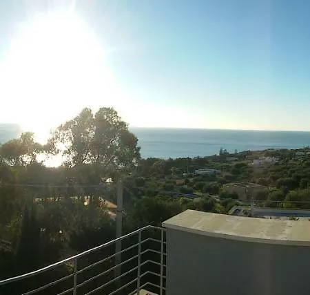 Ca Del Mar 招待所 4*