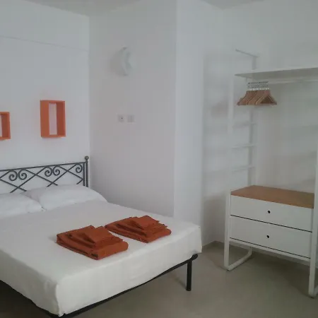 Guest house Ca Del Mar 4*